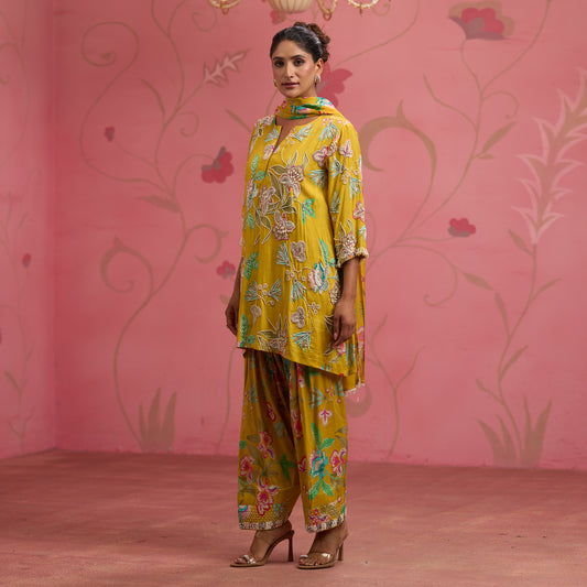 Bloom Story – Mustard Garden Hand-Embroidered Kurta Set