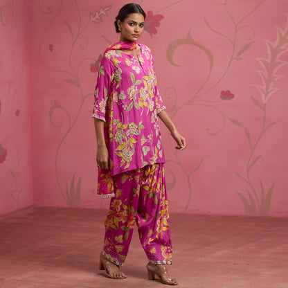 Bloom Story – Rose Pink Bloom Hand-Embroidered Kurta Set