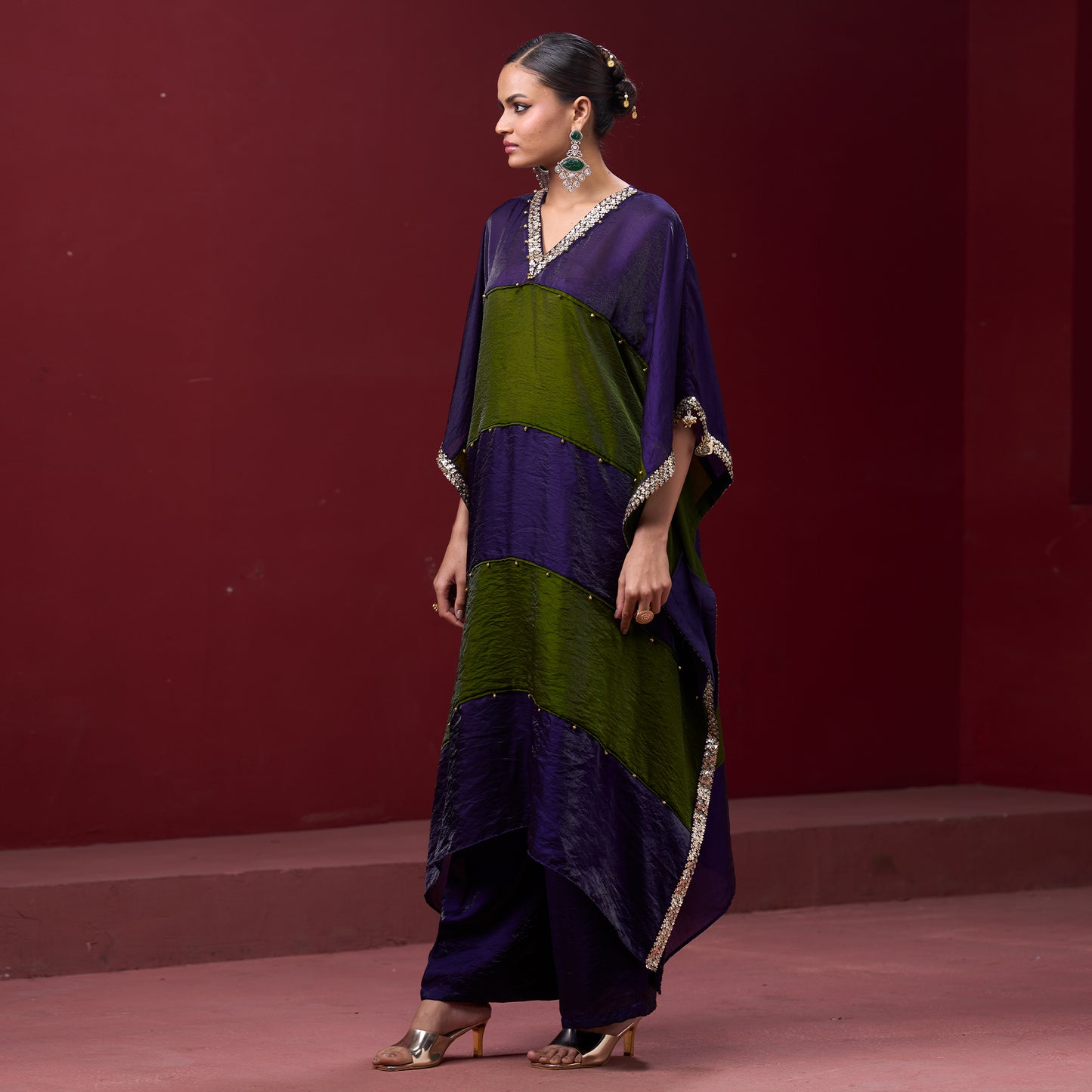 Embellished Purple & Green Neck Kaftan Set