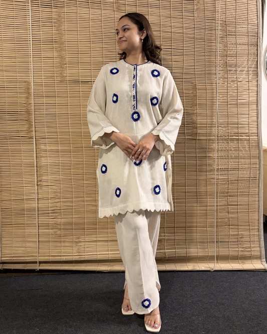 Flower Embroidered Kurta Pant Set - Blue